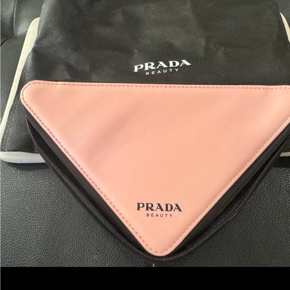 Prada Cosmetic Pouch 👝